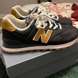 NB sneakers